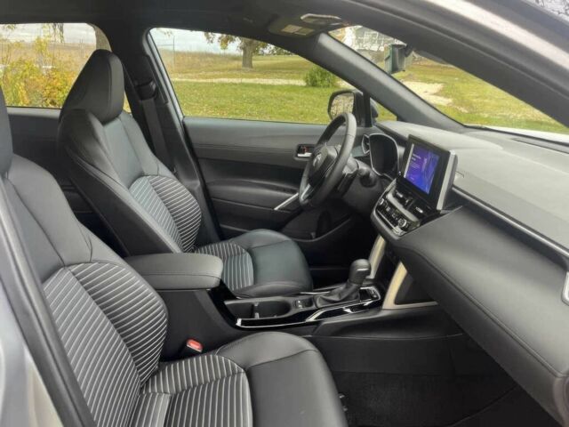 Сірий Тойота Королла, об'ємом двигуна 2 л та пробігом 19 тис. км за 20000 $, фото 7 на Automoto.ua