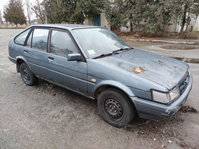 Серый Тойота Королла, объемом двигателя 1.3 л и пробегом 300 тыс. км за 238 $, фото 8 на Automoto.ua