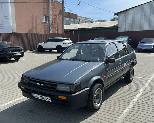 Серый Тойота Королла, объемом двигателя 1.3 л и пробегом 450 тыс. км за 1700 $, фото 2 на Automoto.ua