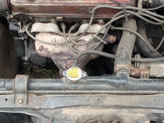 Сірий Тойота Королла, об'ємом двигуна 1.3 л та пробігом 533 тис. км за 800 $, фото 3 на Automoto.ua