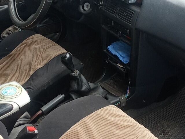 Сірий Тойота Королла, об'ємом двигуна 1.3 л та пробігом 533 тис. км за 800 $, фото 2 на Automoto.ua