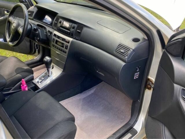 Серый Тойота Королла, объемом двигателя 1.6 л и пробегом 242 тыс. км за 5599 $, фото 6 на Automoto.ua