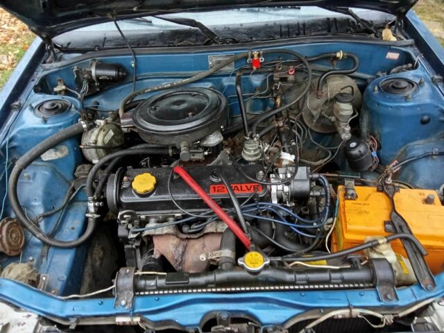 Синий Тойота Королла, объемом двигателя 1.3 л и пробегом 280 тыс. км за 1001 $, фото 5 на Automoto.ua