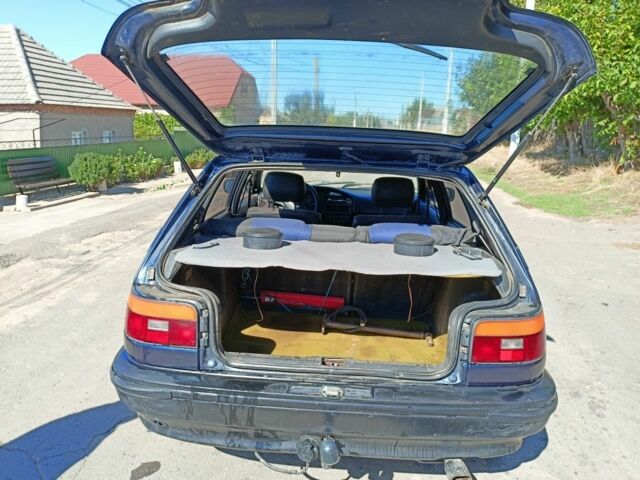 Синій Тойота Королла, об'ємом двигуна 1.3 л та пробігом 500 тис. км за 1399 $, фото 7 на Automoto.ua