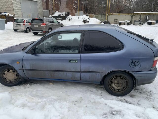 Синий Тойота Королла, объемом двигателя 1.3 л и пробегом 346 тыс. км за 931 $, фото 1 на Automoto.ua