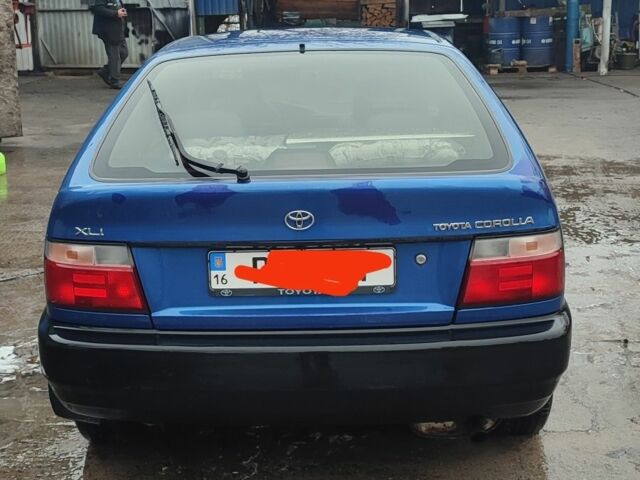 Синий Тойота Королла, объемом двигателя 1.3 л и пробегом 270 тыс. км за 3450 $, фото 3 на Automoto.ua