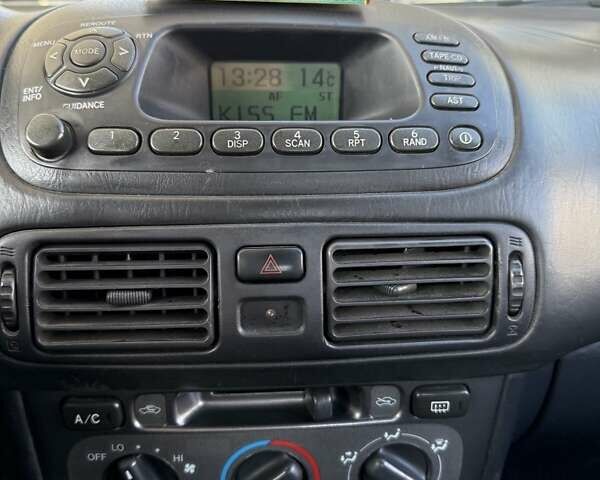 Синій Тойота Королла, об'ємом двигуна 1.4 л та пробігом 395 тис. км за 3100 $, фото 11 на Automoto.ua