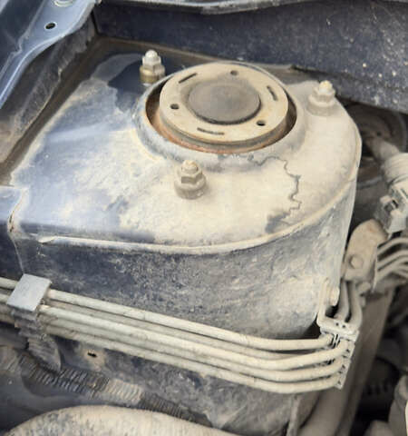 Синий Тойота Королла, объемом двигателя 1.6 л и пробегом 308 тыс. км за 3600 $, фото 11 на Automoto.ua