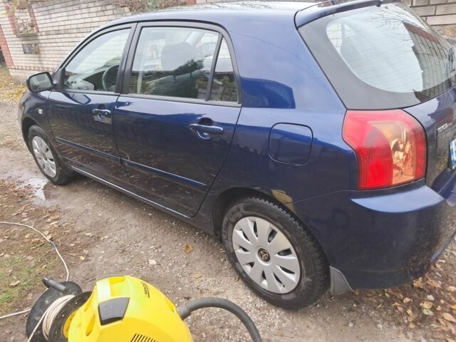 Синий Тойота Королла, объемом двигателя 1.4 л и пробегом 213 тыс. км за 5400 $, фото 2 на Automoto.ua