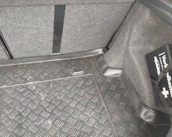 Синий Тойота Королла, объемом двигателя 1.36 л и пробегом 280 тыс. км за 5600 $, фото 8 на Automoto.ua