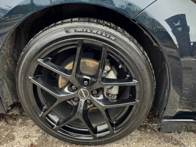 Синій Тойота Королла, об'ємом двигуна 2 л та пробігом 46 тис. км за 18000 $, фото 3 на Automoto.ua