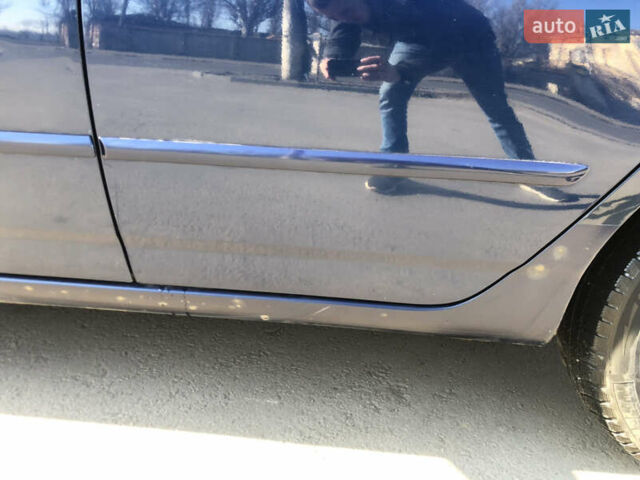 Синій Тойота Королла, об'ємом двигуна 1.8 л та пробігом 217 тис. км за 5800 $, фото 3 на Automoto.ua