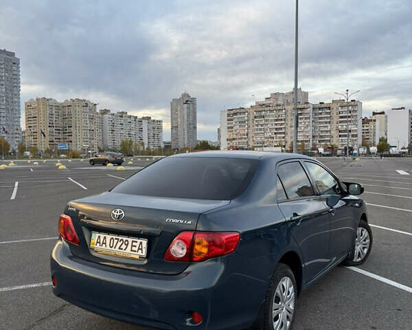 Синий Тойота Королла, объемом двигателя 1.6 л и пробегом 105 тыс. км за 6799 $, фото 2 на Automoto.ua