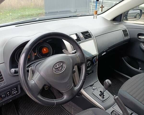 Синий Тойота Королла, объемом двигателя 1.6 л и пробегом 261 тыс. км за 7200 $, фото 10 на Automoto.ua