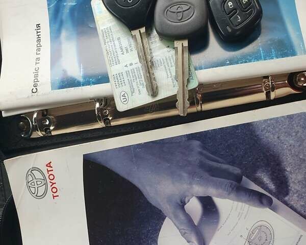 Синій Тойота Королла, об'ємом двигуна 1.6 л та пробігом 99 тис. км за 6999 $, фото 31 на Automoto.ua