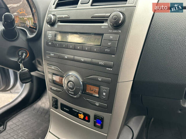 Синий Тойота Королла, объемом двигателя 1.6 л и пробегом 219 тыс. км за 7700 $, фото 44 на Automoto.ua