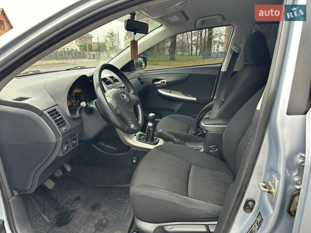 Синий Тойота Королла, объемом двигателя 1.6 л и пробегом 219 тыс. км за 7700 $, фото 31 на Automoto.ua