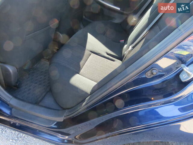 Синий Тойота Королла, объемом двигателя 1.6 л и пробегом 227 тыс. км за 5998 $, фото 14 на Automoto.ua