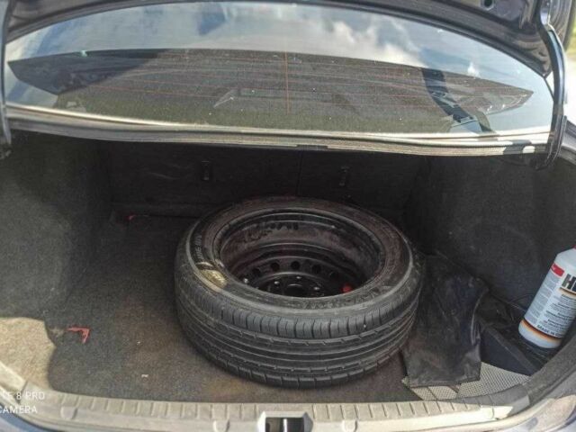 Синій Тойота Королла, об'ємом двигуна 1.6 л та пробігом 239 тис. км за 6900 $, фото 9 на Automoto.ua