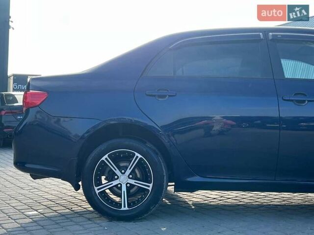 Синій Тойота Королла, об'ємом двигуна 1.6 л та пробігом 198 тис. км за 8690 $, фото 8 на Automoto.ua