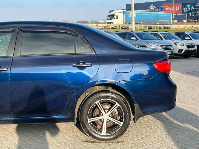 Синій Тойота Королла, об'ємом двигуна 1.6 л та пробігом 198 тис. км за 8690 $, фото 4 на Automoto.ua