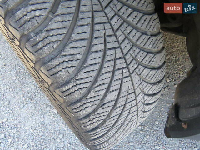 Синий Тойота Королла, объемом двигателя 1.6 л и пробегом 227 тыс. км за 5998 $, фото 4 на Automoto.ua