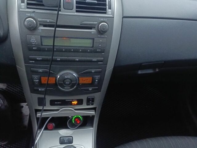 Синий Тойота Королла, объемом двигателя 1.6 л и пробегом 100 тыс. км за 6700 $, фото 1 на Automoto.ua