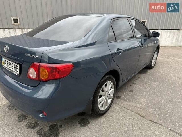 Синий Тойота Королла, объемом двигателя 1.6 л и пробегом 235 тыс. км за 7500 $, фото 4 на Automoto.ua