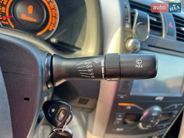 Синій Тойота Королла, об'ємом двигуна 1.6 л та пробігом 198 тис. км за 8690 $, фото 22 на Automoto.ua