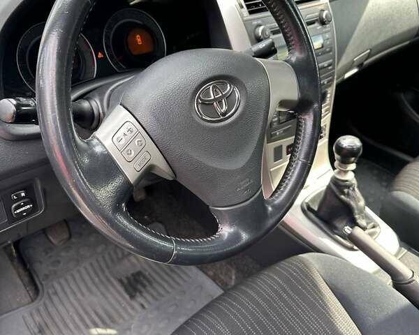 Тойота Королла 2008 в Полтаве на Automoto.ua Синий Тойота Королла, объемом двигателя 1.6 л и пробегом 200 тыс. км за 6900 $, фото 6 на Automoto.ua