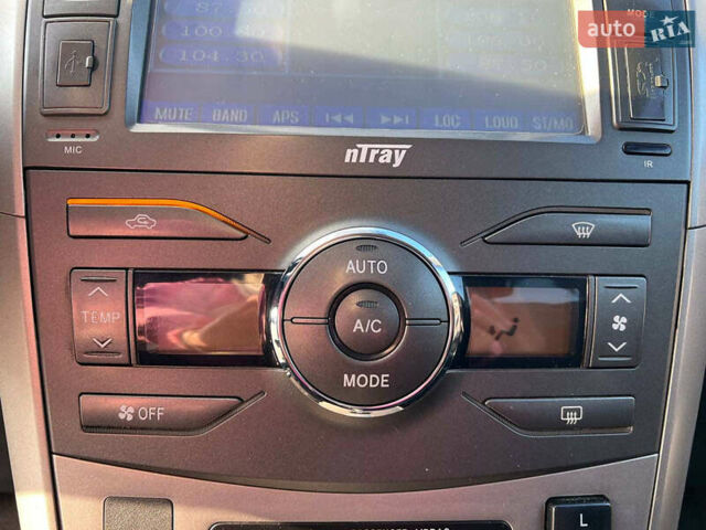 Синій Тойота Королла, об'ємом двигуна 1.6 л та пробігом 198 тис. км за 8690 $, фото 28 на Automoto.ua