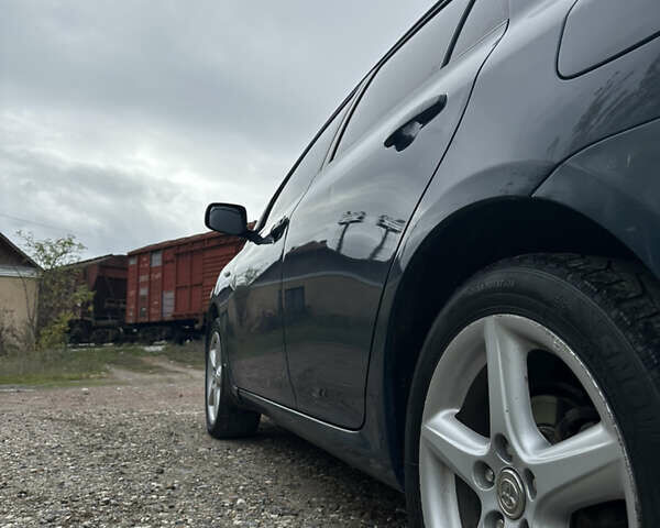 Синій Тойота Королла, об'ємом двигуна 1.6 л та пробігом 239 тис. км за 6900 $, фото 13 на Automoto.ua