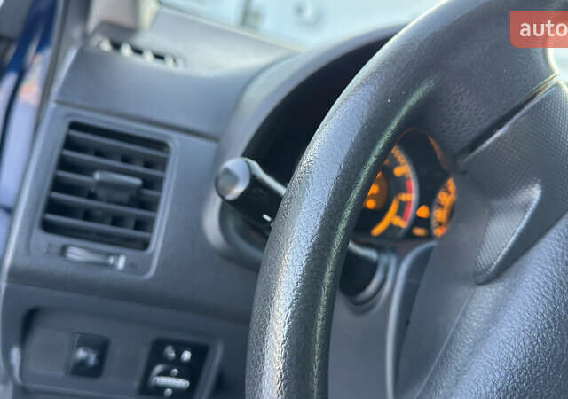 Синий Тойота Королла, объемом двигателя 1.6 л и пробегом 171 тыс. км за 7800 $, фото 96 на Automoto.ua