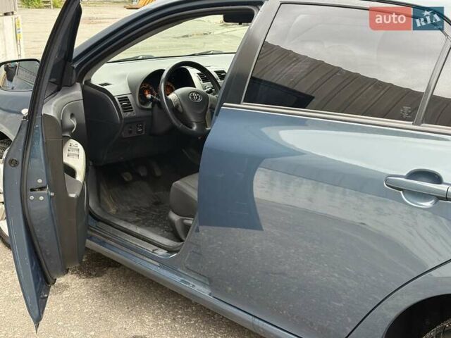 Синий Тойота Королла, объемом двигателя 1.6 л и пробегом 235 тыс. км за 7500 $, фото 12 на Automoto.ua