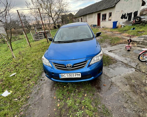 Синий Тойота Королла, объемом двигателя 1.33 л и пробегом 259 тыс. км за 6750 $, фото 2 на Automoto.ua