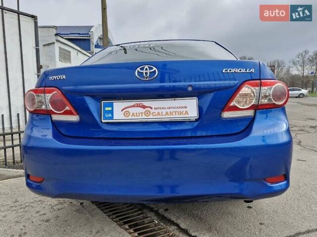 Синий Тойота Королла, объемом двигателя 1.3 л и пробегом 160 тыс. км за 7499 $, фото 4 на Automoto.ua