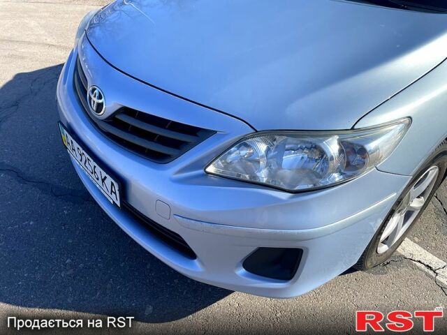 Синий Тойота Королла, объемом двигателя 1.3 л и пробегом 251 тыс. км за 5500 $, фото 5 на Automoto.ua