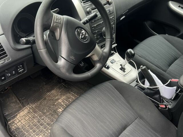 Синий Тойота Королла, объемом двигателя 1.6 л и пробегом 290 тыс. км за 7900 $, фото 3 на Automoto.ua