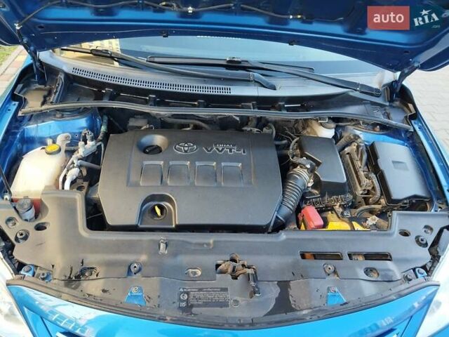 Синий Тойота Королла, объемом двигателя 1.6 л и пробегом 144 тыс. км за 8300 $, фото 5 на Automoto.ua