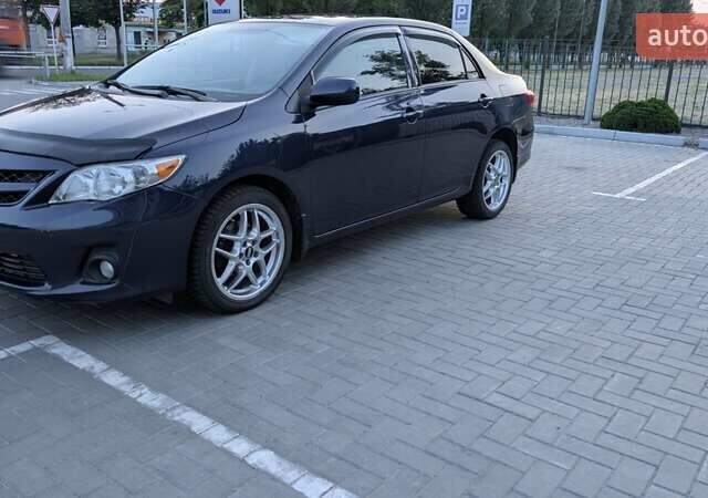 Синій Тойота Королла, об'ємом двигуна 1.8 л та пробігом 135 тис. км за 8000 $, фото 4 на Automoto.ua