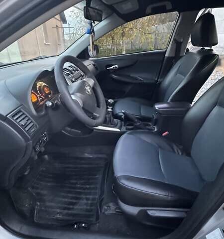 Синий Тойота Королла, объемом двигателя 1.3 л и пробегом 178 тыс. км за 7500 $, фото 3 на Automoto.ua