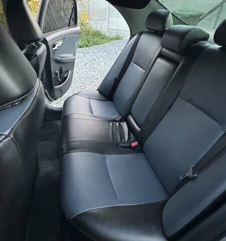 Синий Тойота Королла, объемом двигателя 1.3 л и пробегом 178 тыс. км за 7500 $, фото 4 на Automoto.ua