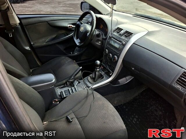 Синий Тойота Королла, объемом двигателя 1.3 л и пробегом 0 тыс. км за 4700 $, фото 4 на Automoto.ua
