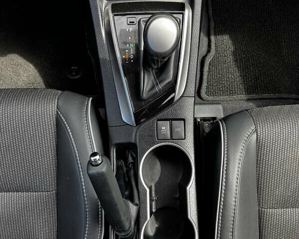 Синий Тойота Королла, объемом двигателя 1.8 л и пробегом 112 тыс. км за 10000 $, фото 28 на Automoto.ua