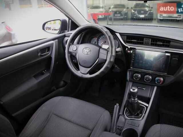 Синій Тойота Королла, об'ємом двигуна 1.33 л та пробігом 121 тис. км за 11500 $, фото 12 на Automoto.ua