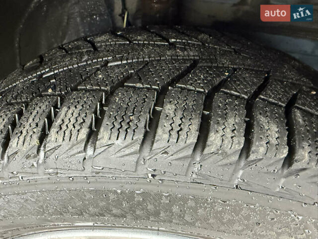 Синий Тойота Королла, объемом двигателя 1.59 л и пробегом 198 тыс. км за 10999 $, фото 18 на Automoto.ua