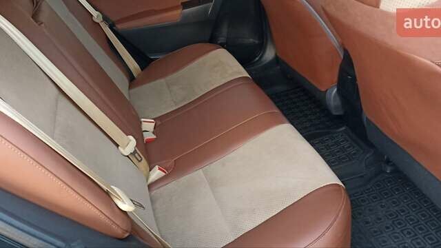 Синій Тойота Королла, об'ємом двигуна 1.8 л та пробігом 117 тис. км за 14000 $, фото 34 на Automoto.ua