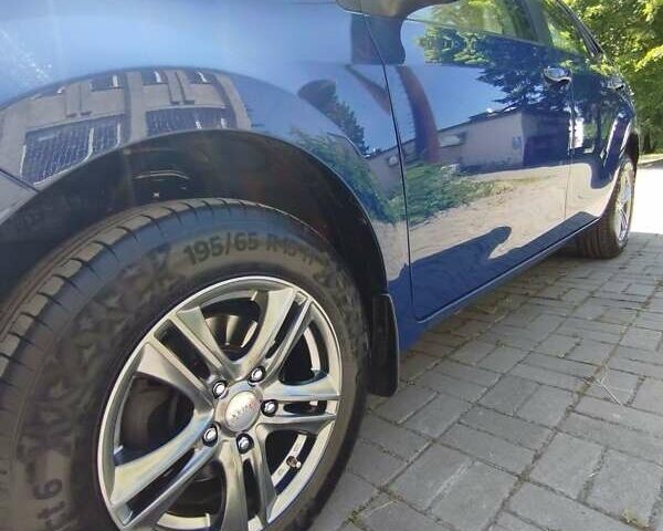 Синий Тойота Королла, объемом двигателя 1.33 л и пробегом 105 тыс. км за 10300 $, фото 3 на Automoto.ua