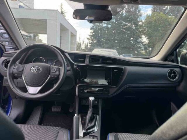 Тойота Королла 2017 в Житомире на Automoto.ua Синий Тойота Королла, объемом двигателя 1.8 л и пробегом 52 тыс. км за 8000 $, фото 9 на Automoto.ua