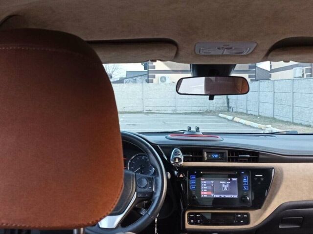 Синій Тойота Королла, об'ємом двигуна 1.8 л та пробігом 180 тис. км за 12000 $, фото 39 на Automoto.ua